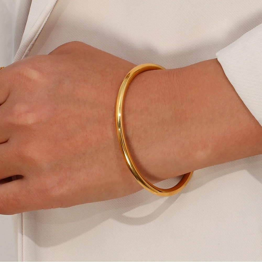 NEW 18K GOLD CUFF BANGLE BRACELET, NICE BRACELET, CUTE BRACELET - Picture 4 of 7